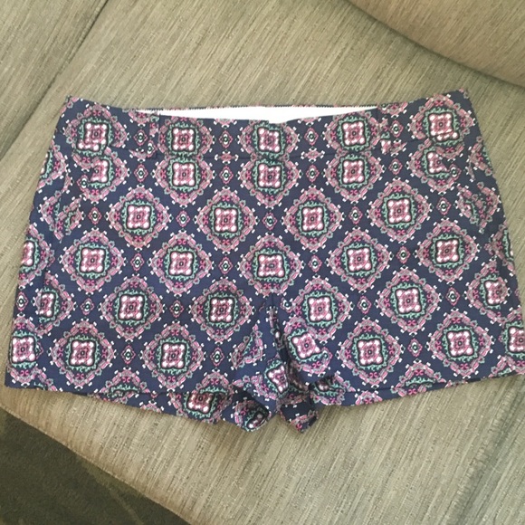J. Crew Pants - NWOT J. Crew printed shorts